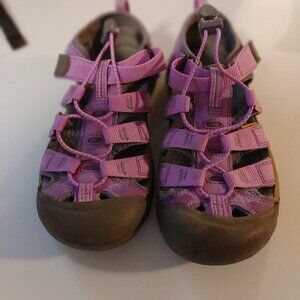 KEEN Sandals Women's Size 5 Pink Water Proof Hiking / Beach Wear